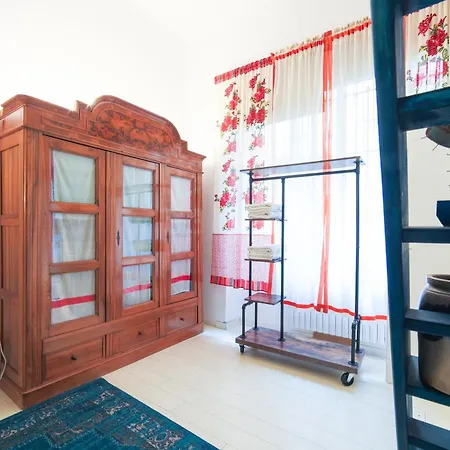 Daire Central Station/duomo Area Stylish *